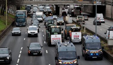 French opposition parties seek to topple government over Mercosur