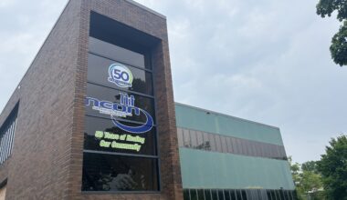 NEON health center employees struggling after missed paychecks