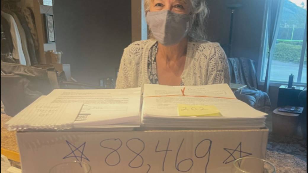 Click to play video: 'Family of victims of notorious Johnson-Bentley murders fight potential parole of killer'