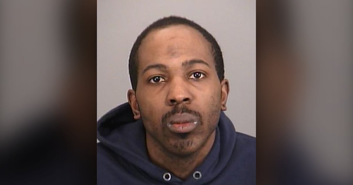 Hamilton stabbing: man wanted