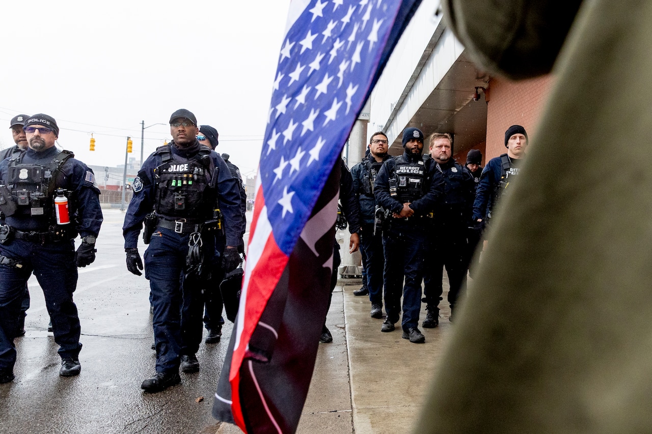 ‘It’s literally terrifying’: Hundreds protest in Detroit amidst clash with police, Trump supporters