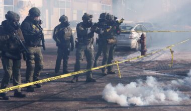 US judge threatens ICE chief with contempt, orders court appearance