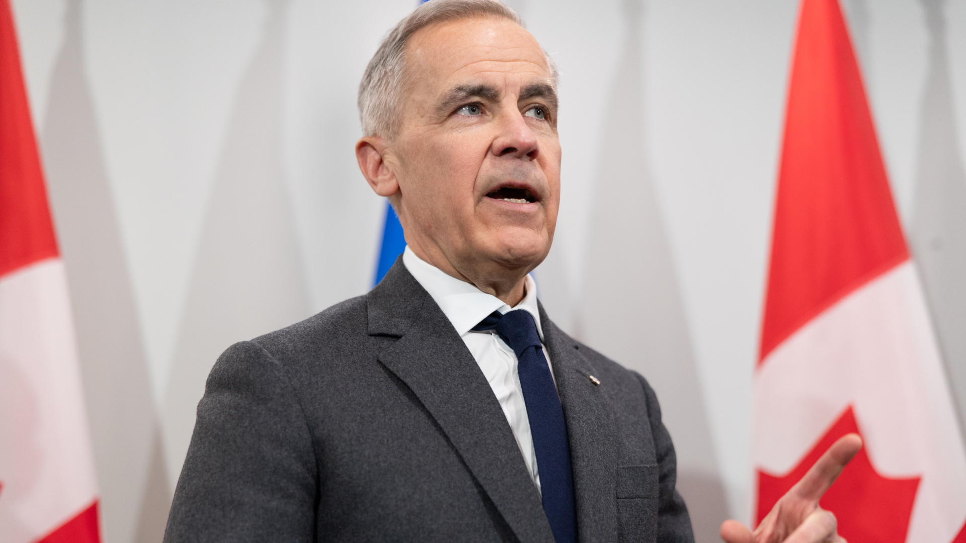 Click to play video: 'Canada pledges billions to Ukraine as fighting intensifies'