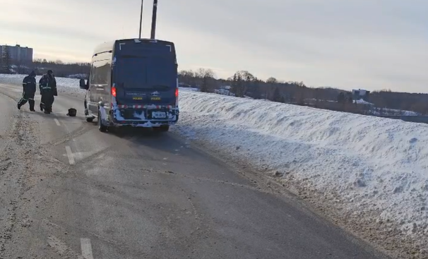 One person airlifted from crash on Kitchener highway: OPP