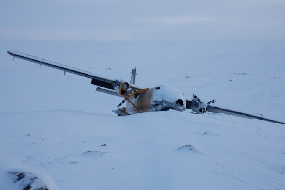 An Air Tindi image of the wrecked aircraft.