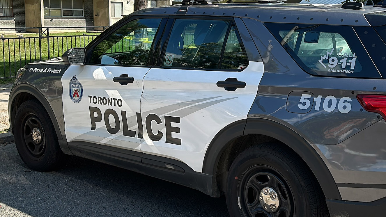 Man arrested after another man stabbed in downtown Toronto