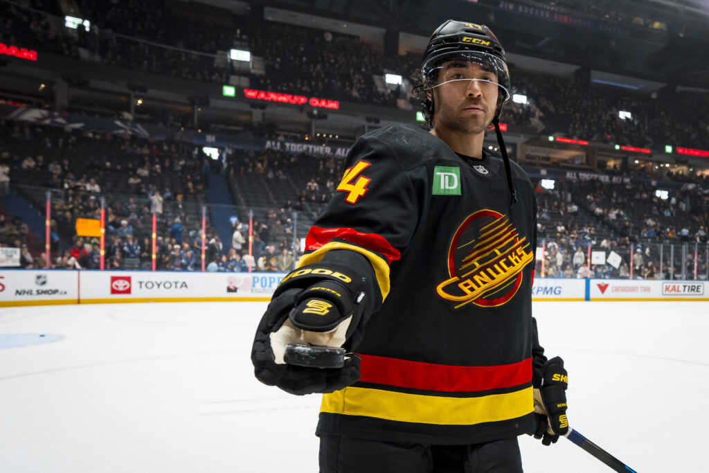 San Jose Sharks Acquire Kiefer Sherwood – Pro Hockey Rumors