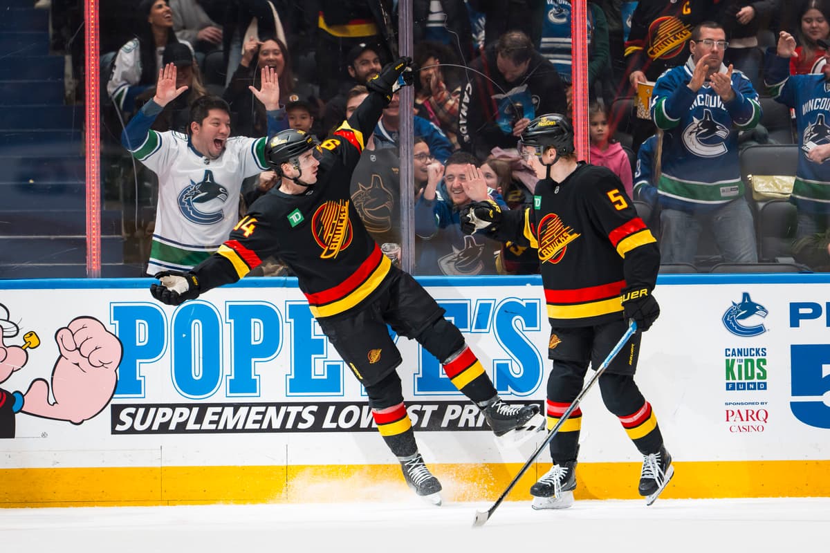 Canucks give fans something to smile about in loss to Devils