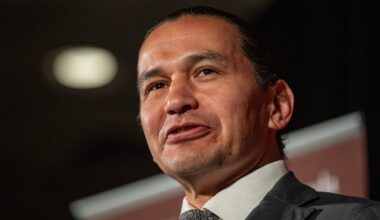 Manitoba hires 13 U.S. doctors, Premier calls moves a show of Canadian values