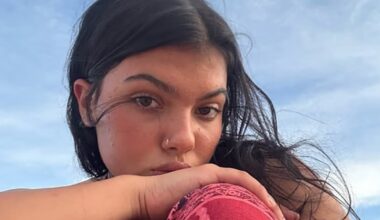 Canadian who died on Australian beach, circled by dingoes, identified - CTV News