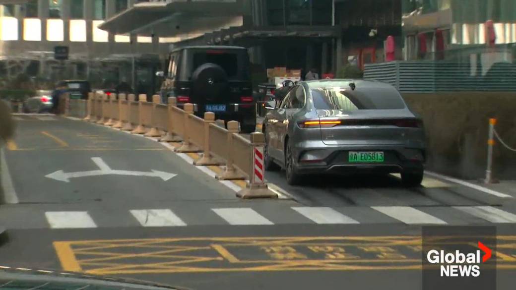 Click to play video: 'Doug Ford wants feds to repeal EV mandates after Carney strikes deal for Chinese-made vehicles'