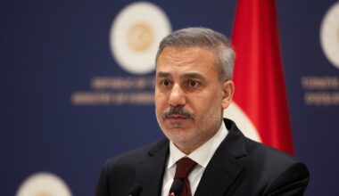 Turkey urges US to resolve Iran disputes one by one, says Iran ready for nuclear talks
