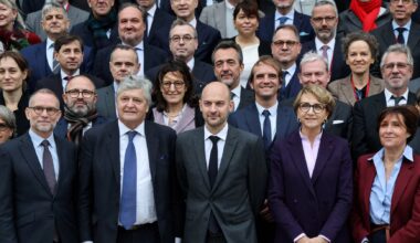 It is Europe's right to say no if U.S. makes unacceptable proposal, France says