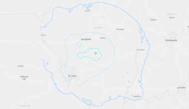 Earthquake shakes central Illinois early Tuesday morning