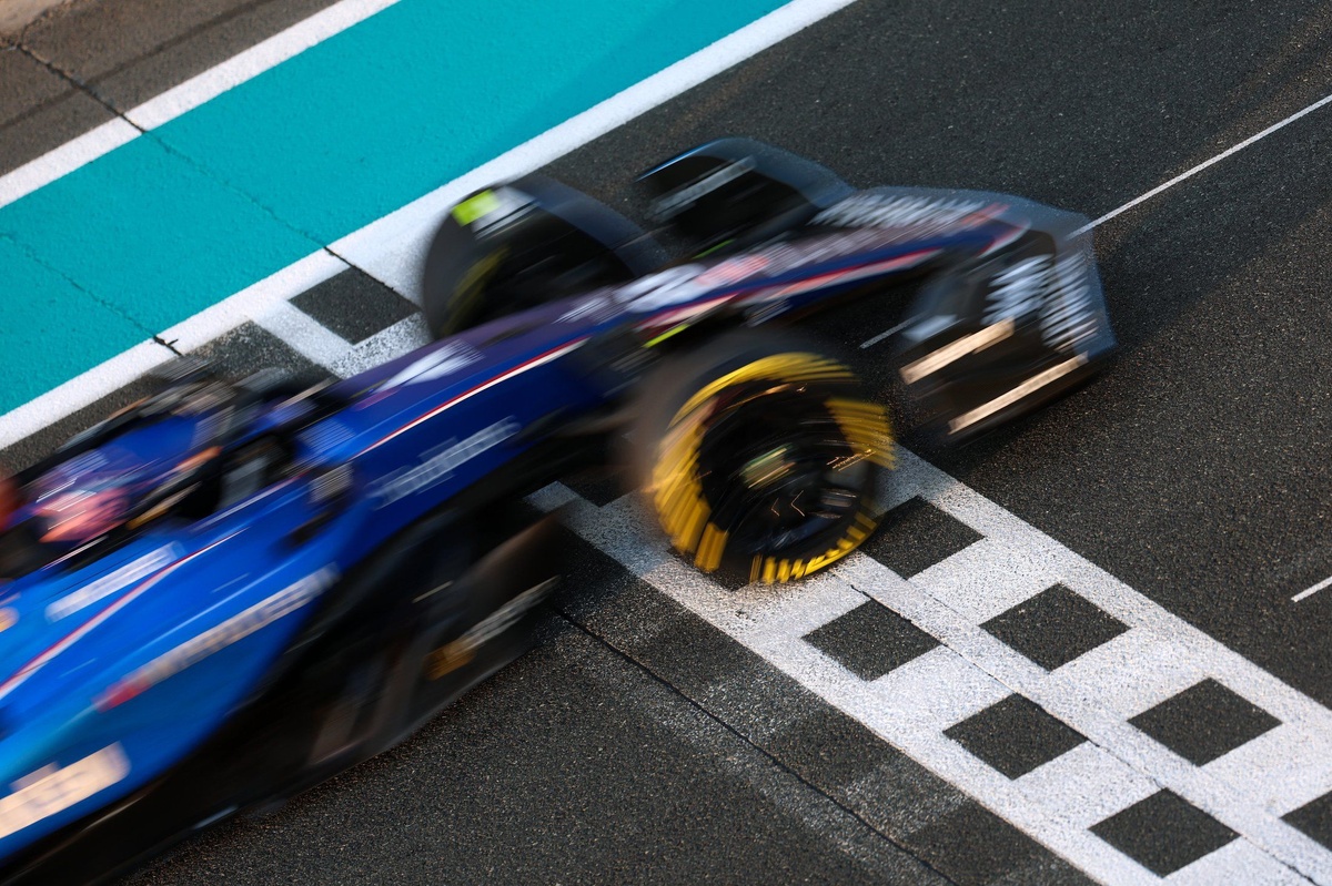 Williams to miss Barcelona test as 2026 F1 car is late