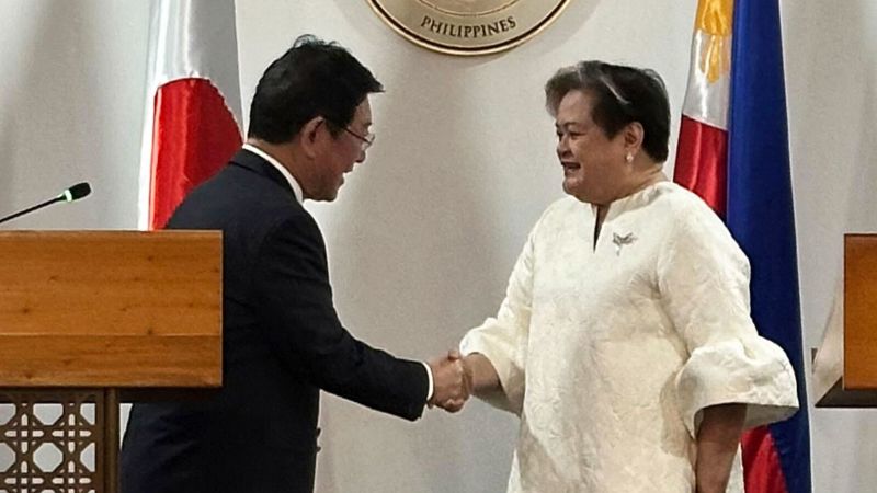 Japan and the Philippines sign a new defense pact as they face growing China aggression