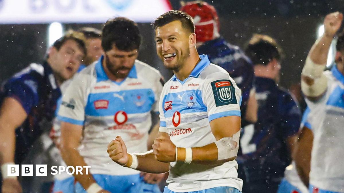 Bulls' Handre Pollard celebrates at full time during a United Rugby Championship match between Edinburgh and Vodacom Bulls at the Hive Stadium