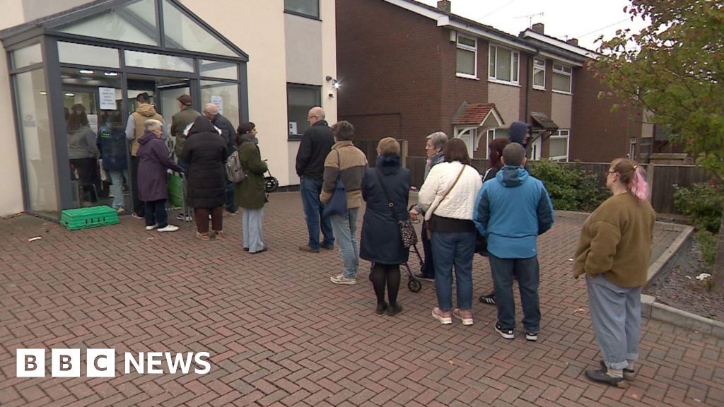 Bristol dentists 'gave patients ultimatum' before NHS sign-up