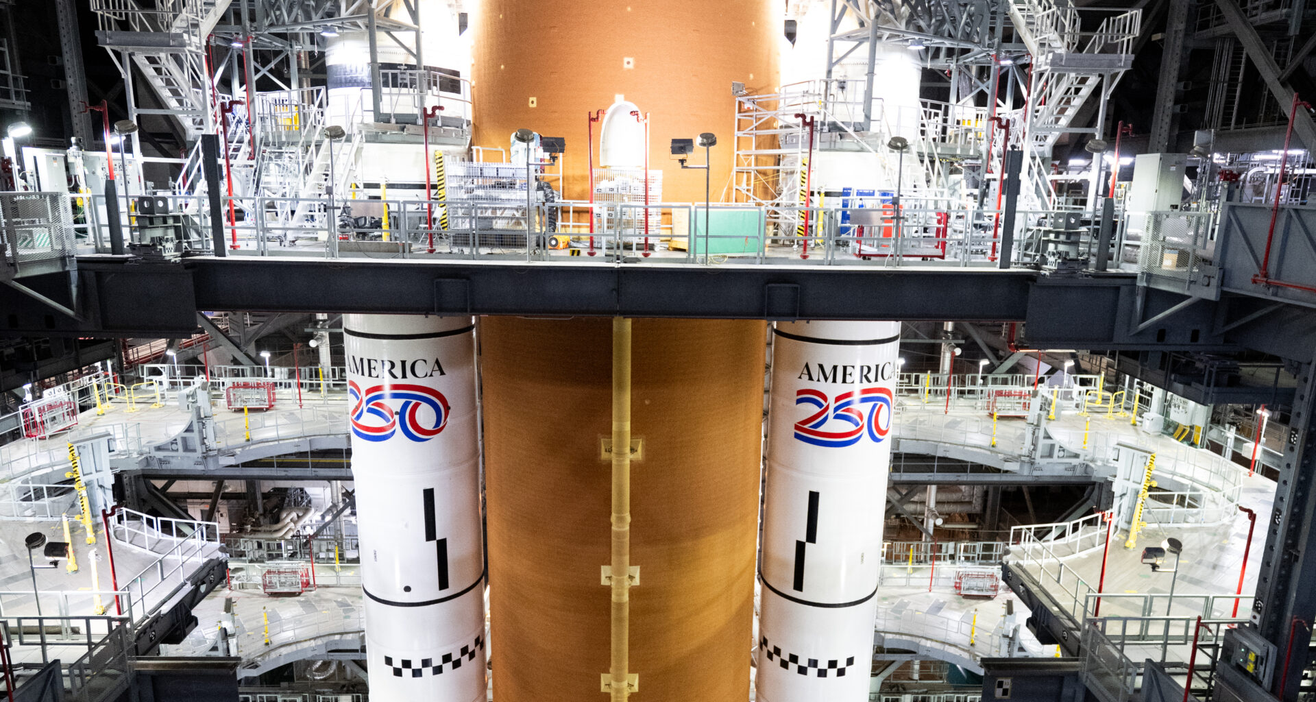 Final Steps Underway for NASA’s First Crewed Artemis Moon Mission