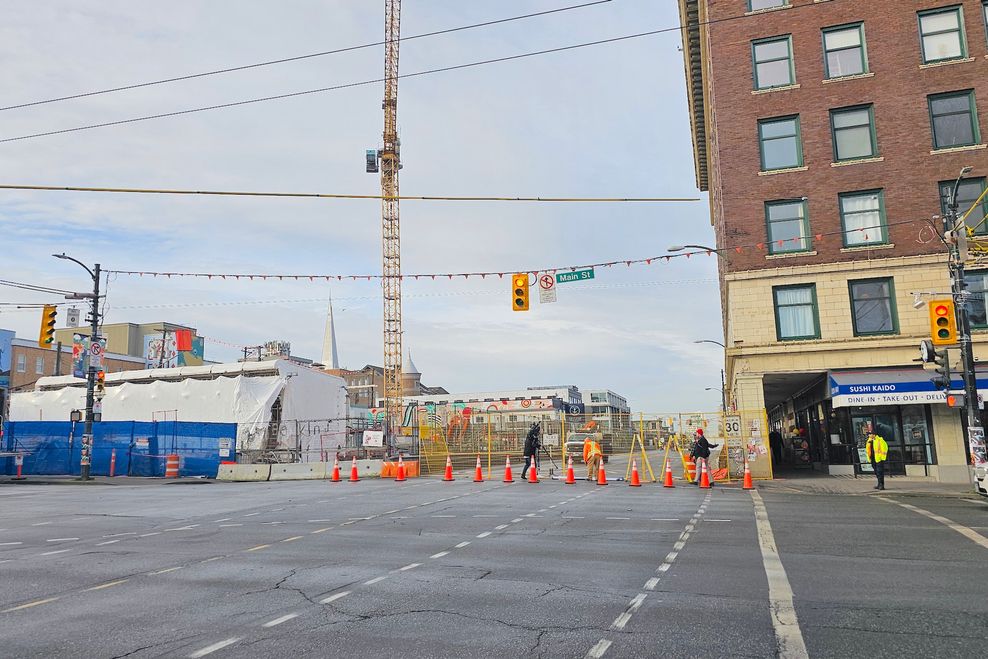 broadway main quebec detour jan 26 2026