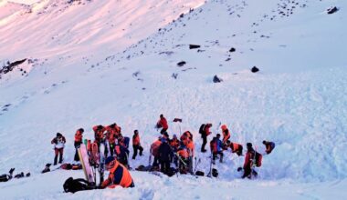 5 skiers killed in a pair of avalanches in Austria