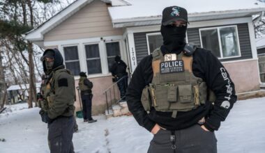 ICE warrant memo: What we know about the policy that experts say threatens a fundamental American right
