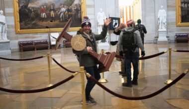Rioter convicted for carrying Pelosi's podium seeks Florida county office