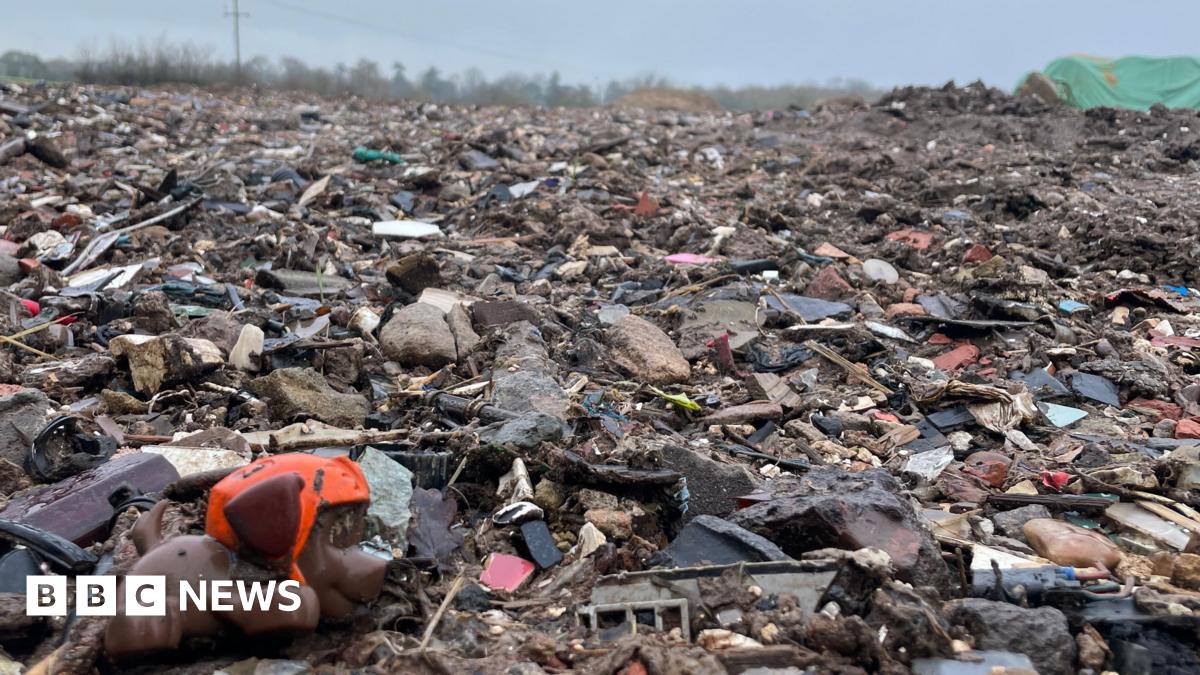 Map of England showing the biggest illegal waste sites found by the BBC investigation. Labels mark Burnley, Lancashire with two sites of approximately 25,000 and 50,000 tonnes; Northwich, Cheshire with about 280,000 tonnes; Sittingbourne, Kent with roughly 36,000 tonnes; Camborne, Cornwall with around 50,000 tonnes; and Fakenham, Norfolk, originally 35,000 tonnes but now less than half of that remains. England is labelled at the centre of the map. Source: Environment Agency