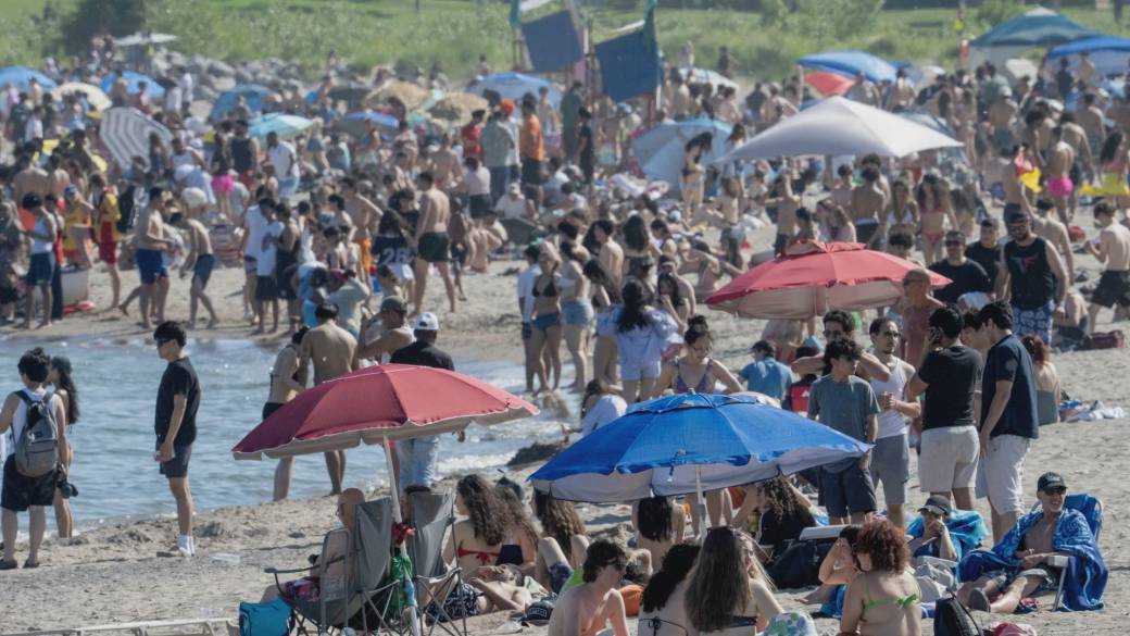 Click to play video: 'Human-made climate change made summer heat waves 2-10 times more likely, expert says'