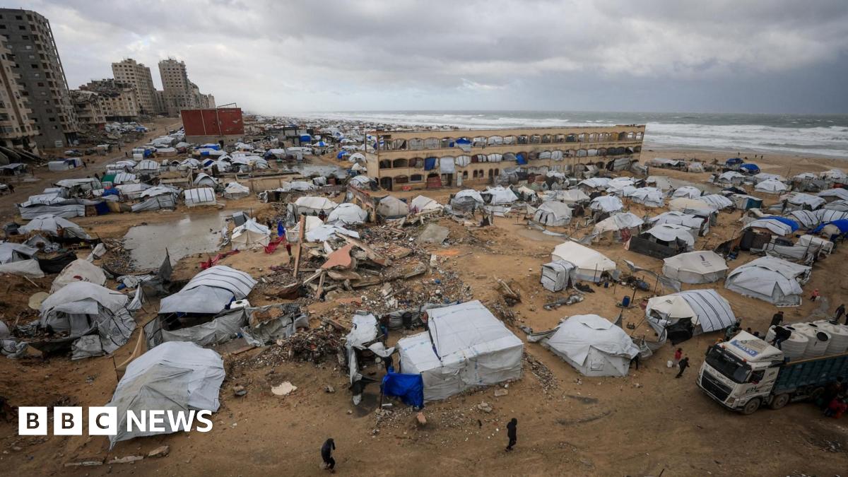 Tents used by displaced people on a beach during a windy winter day in Gaza City, northern Gaza (13 January 2026)