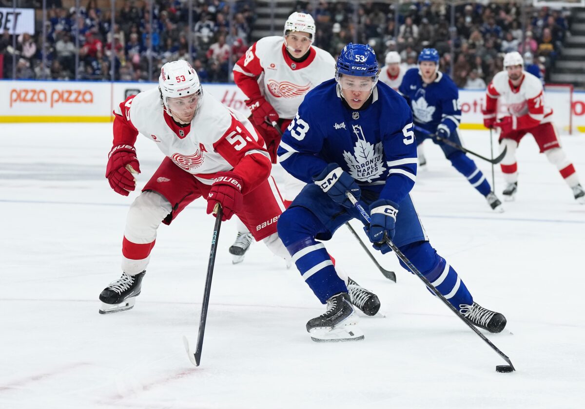 Maple Leafs struggle to solve John Gibson, run out of steam in third period in OT loss to Detroit