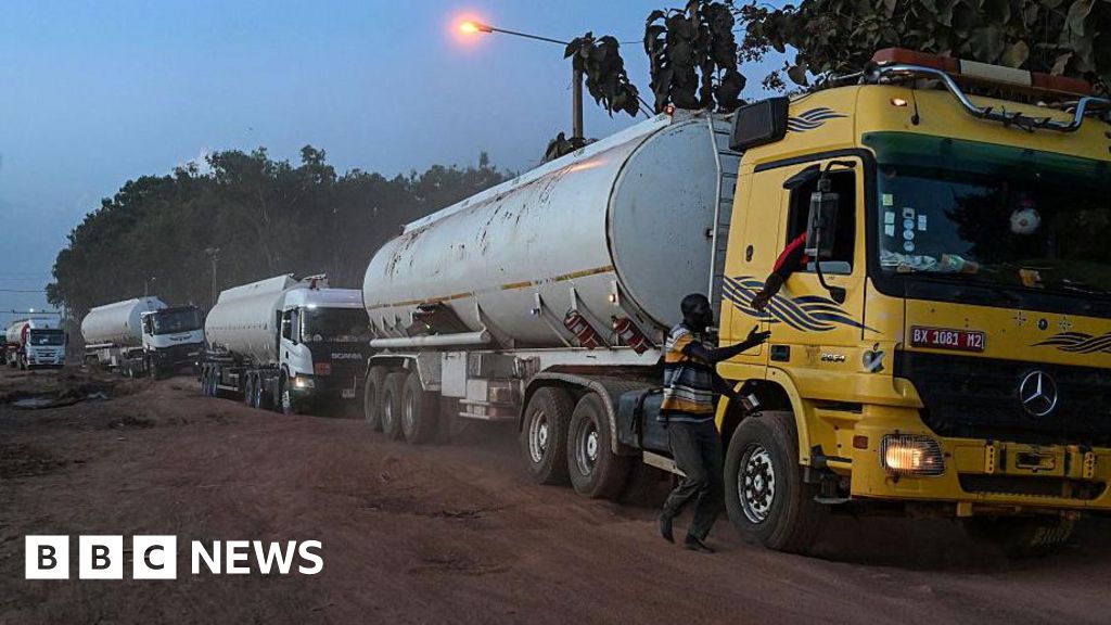 Niger revokes licences of tanker drivers who refuse to travel