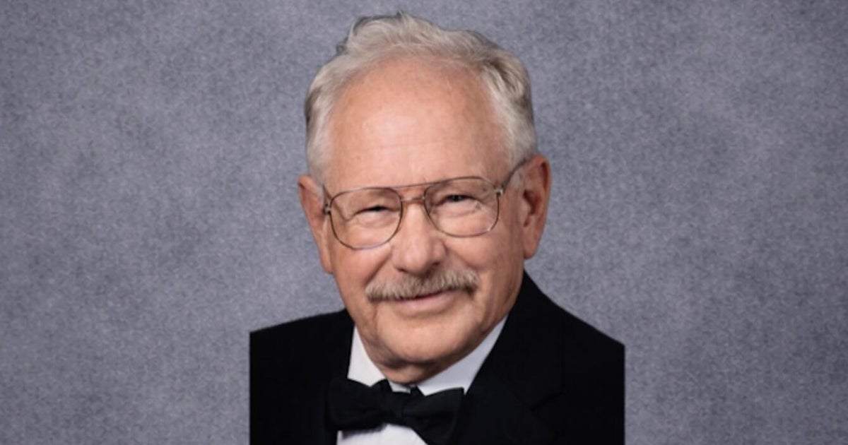 Skeletal remains found on Washington beach identified as former Oregon mayor who vanished in 2006