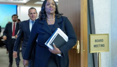 US Supreme Court appears reluctant to let Trump fire Fed’s Lisa Cook | Business and Economy News