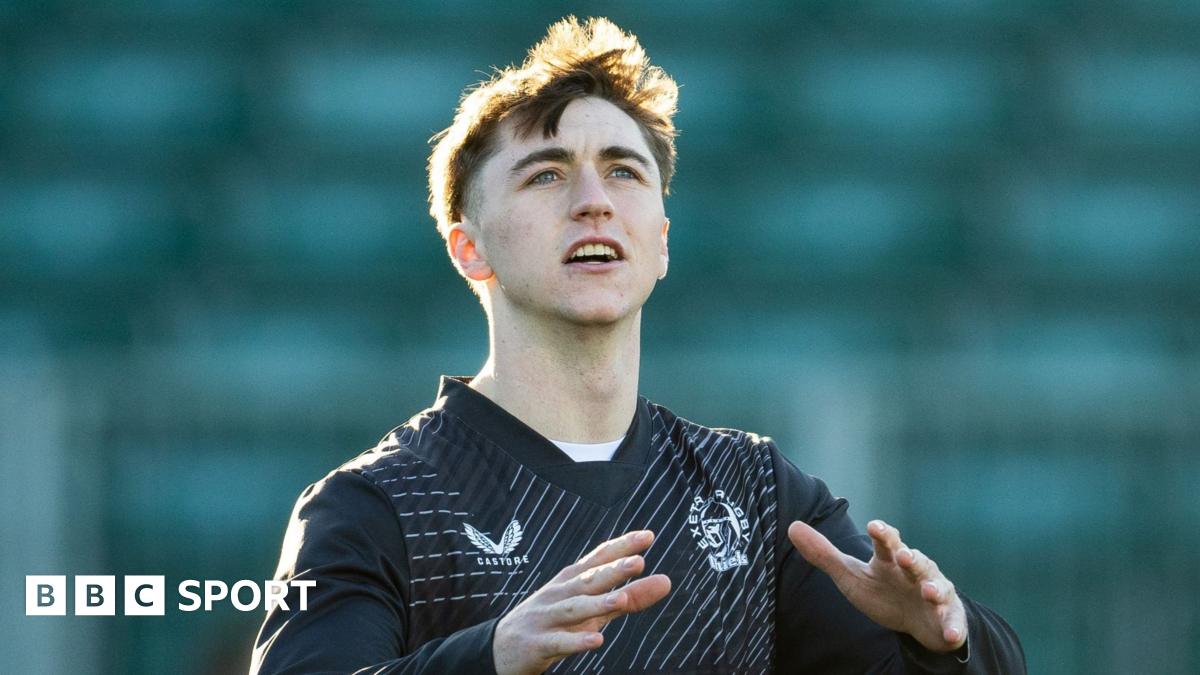 Campbell Ridl's mistimed clash with Henry Arundell