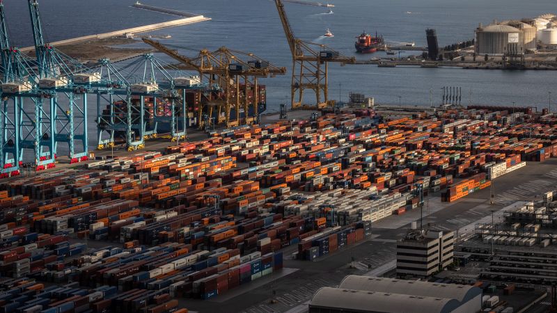 The EU pushed back on Trump’s latest tariff threats. Hours later, he backed down