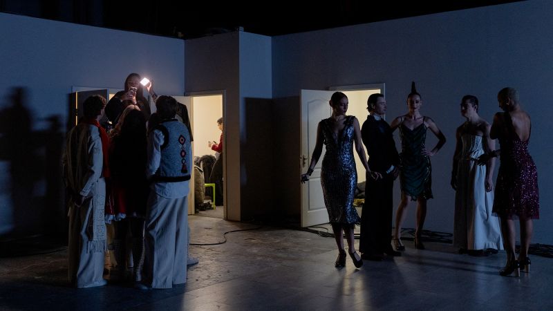 Ukraine power cuts: ‘No reason to stop living’: Ukrainians find ways to cope with power cuts as Russia pounds the energy system