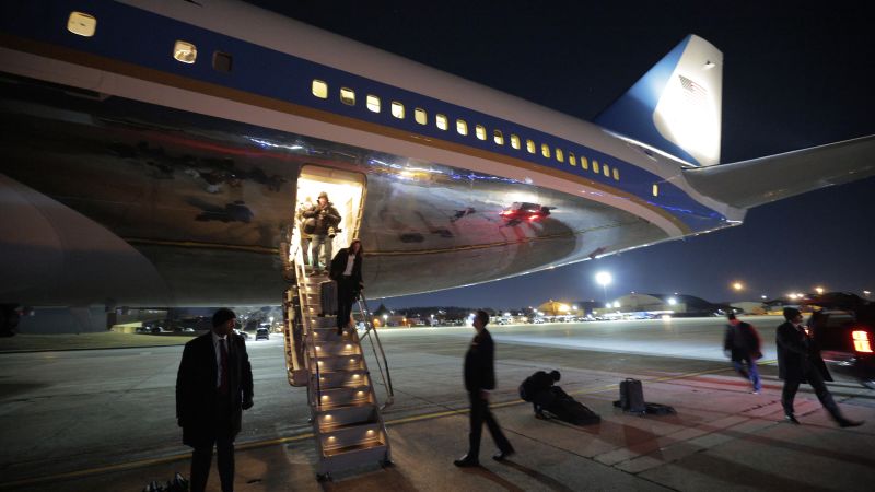 Trump once again en route to Davos after ‘minor electrical issue’ forced Air Force One to turn back