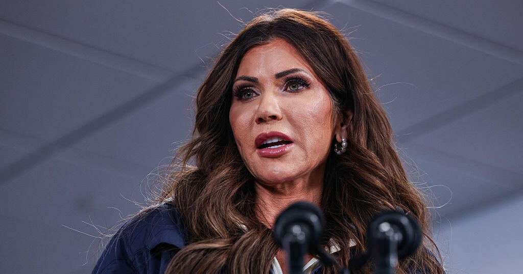 Jeffries says House Democrats will move to impeach Noem if Trump doesn't fire her