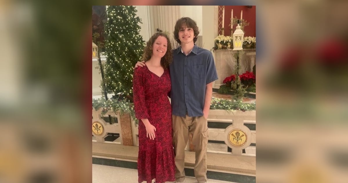 2 Ohio college students found dead inside car in residence hall parking lot – WHIO TV 7 and WHIO Radio