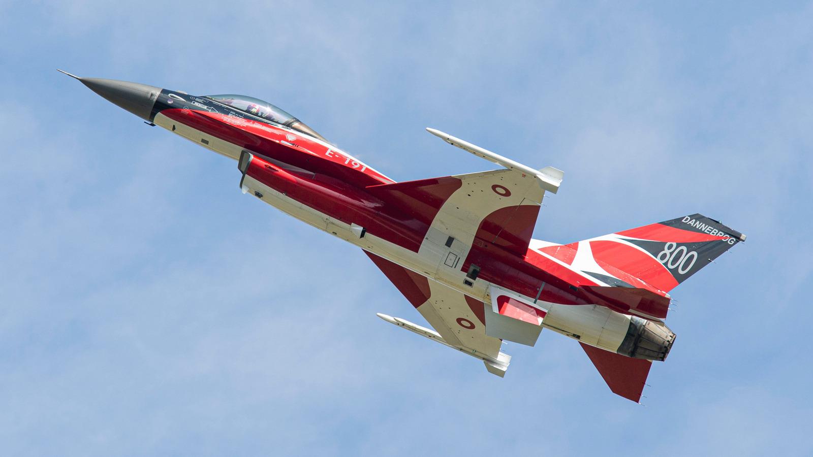 Denmark Is Retiring Its F-16 Fleet – See The High-Tech Jet That's Replacing It