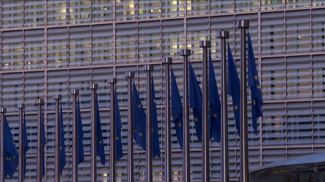 Click to play video: 'European leaders reject Trump’s Greenland tariff threats, warn of damage to transatlantic ties'