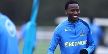 Team news | Pape Matar Sarr, Palhinha back for Frankfurt, van de Ven out with 'minor' issue