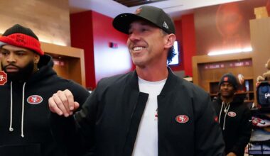 Injury Updates, Short-Week Adjustments; Shanahan Looks Ahead to Week 18 vs. Seahawks