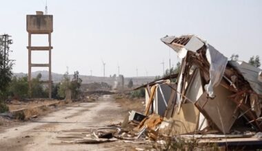 Syrian delegation meets Israelis in Paris amid sovereignty breaches | Syria's War News