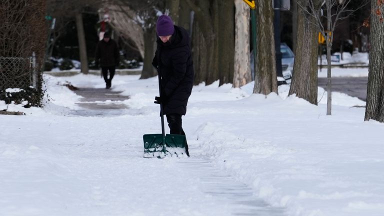 Snowfall on Thursday in Evanston, Illinois. Pic: AP