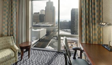 Minneapolis-St. Paul Hilton DoubleTree Abruptly Closes, Guests Told to Leave by Noon—Cites “Public Safety”