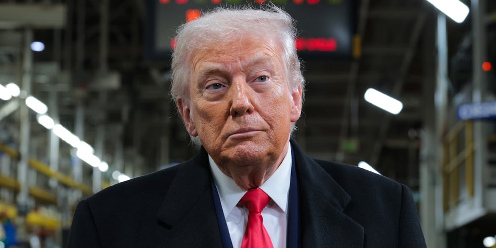 Trump Says ‘F–k You’ to Worker Who Seemingly Calls Him a ‘Pedophile Protector’ | Donald Trump, Politics | Celebrity News and Gossip | Entertainment, Photos and Videos