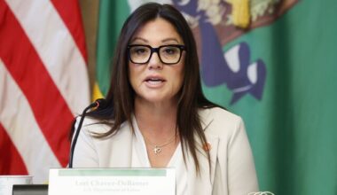 Labor Secretary’s Bodyguard Said to Be Put on Leave Amid Probe