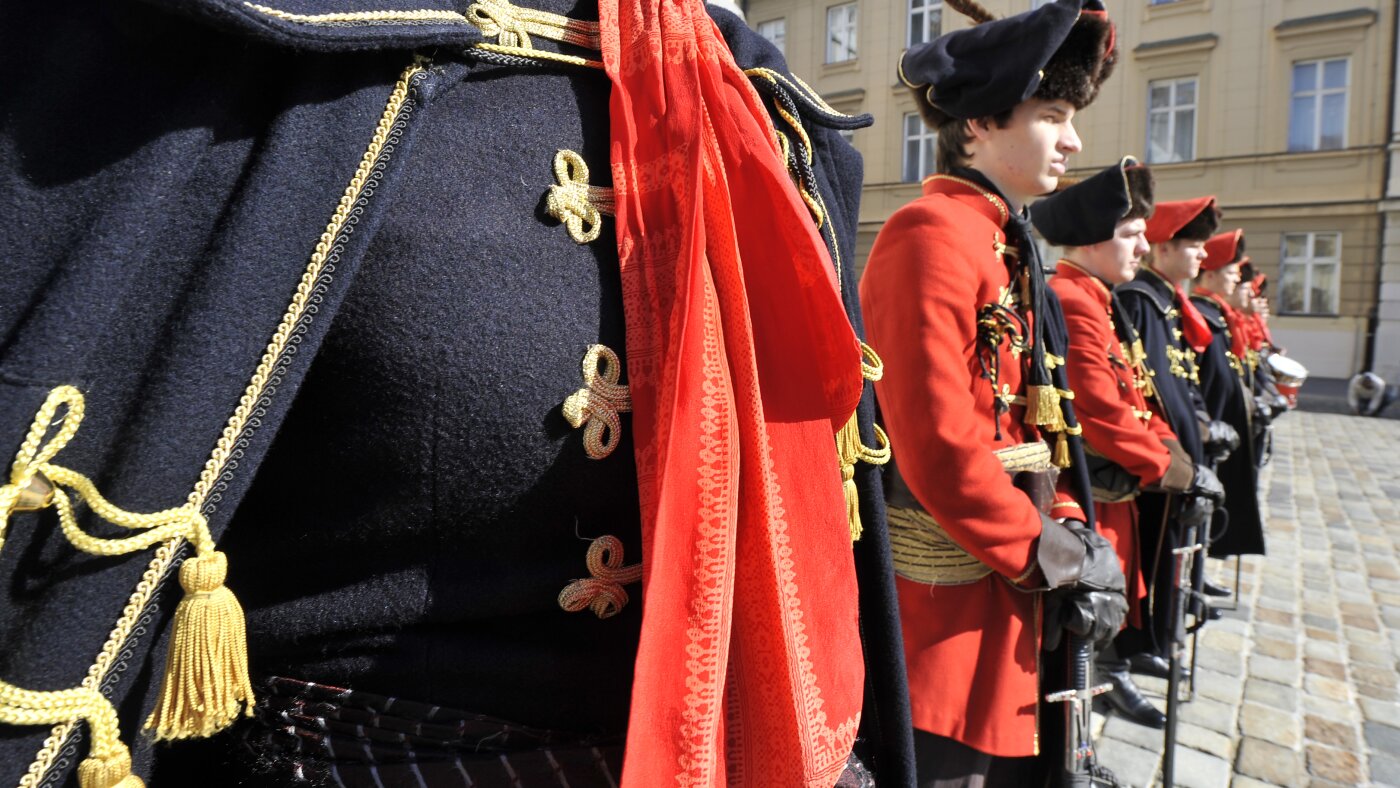 How the word 'cravat' came from the battlefields of 17th century Europe : NPR